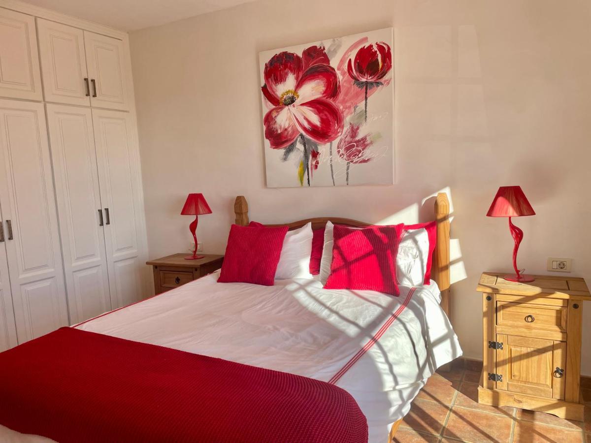 Villa Consuelo - Quiet Location Close To Resorts Buzanada Екстериор снимка